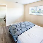 Modern Spacious 5 Bedrooms 3-Bath Near Downtown La With 2 Parking