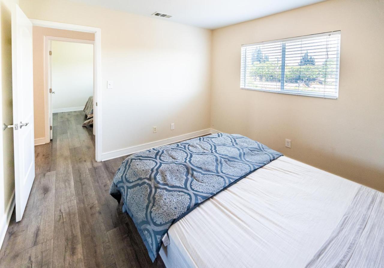 Appartement Modern Spacious 5 Bedrooms 3-bath Near Downtown La With 2 Parking *